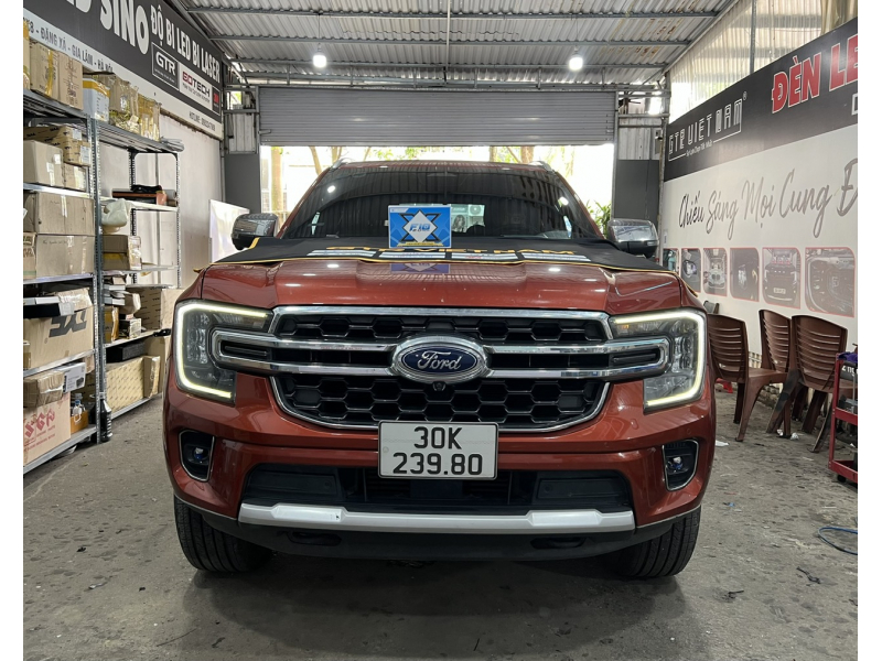 Độ đèn nâng cấp ánh sáng Bi Xlight F10 2.0 cho xe Ford Everest